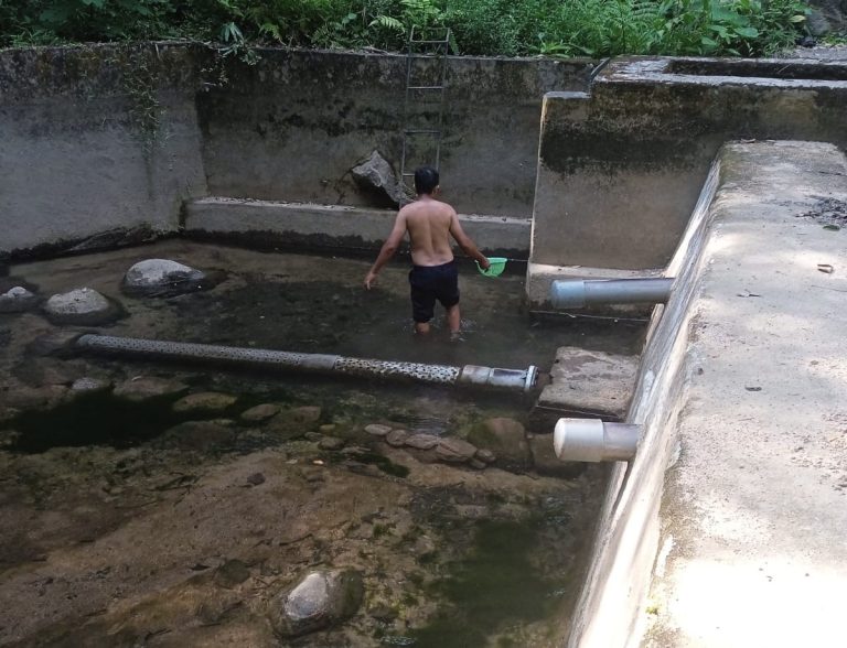 b050b6aa-0ae5-49b7-959d-ccbde8de38f6